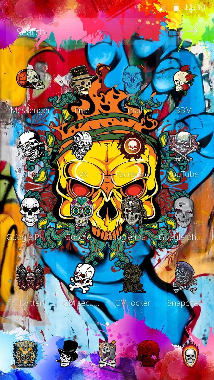 Golden skull theme graffiti