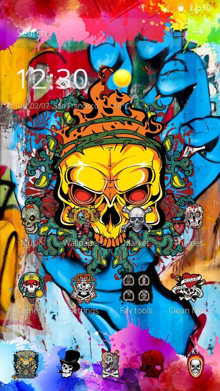 Golden skull theme graffiti