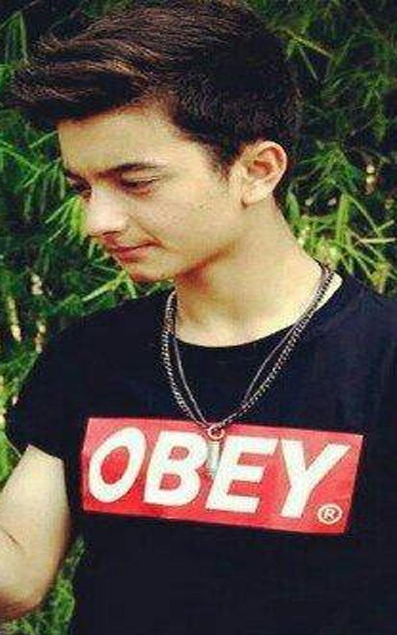 Bastian Steel